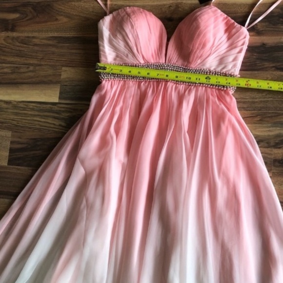 BNWT La Femme chiffon ombré gown - Picture 10 of 10